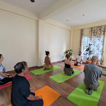 Santoshi Guest House, Pokhara Bagian luar foto