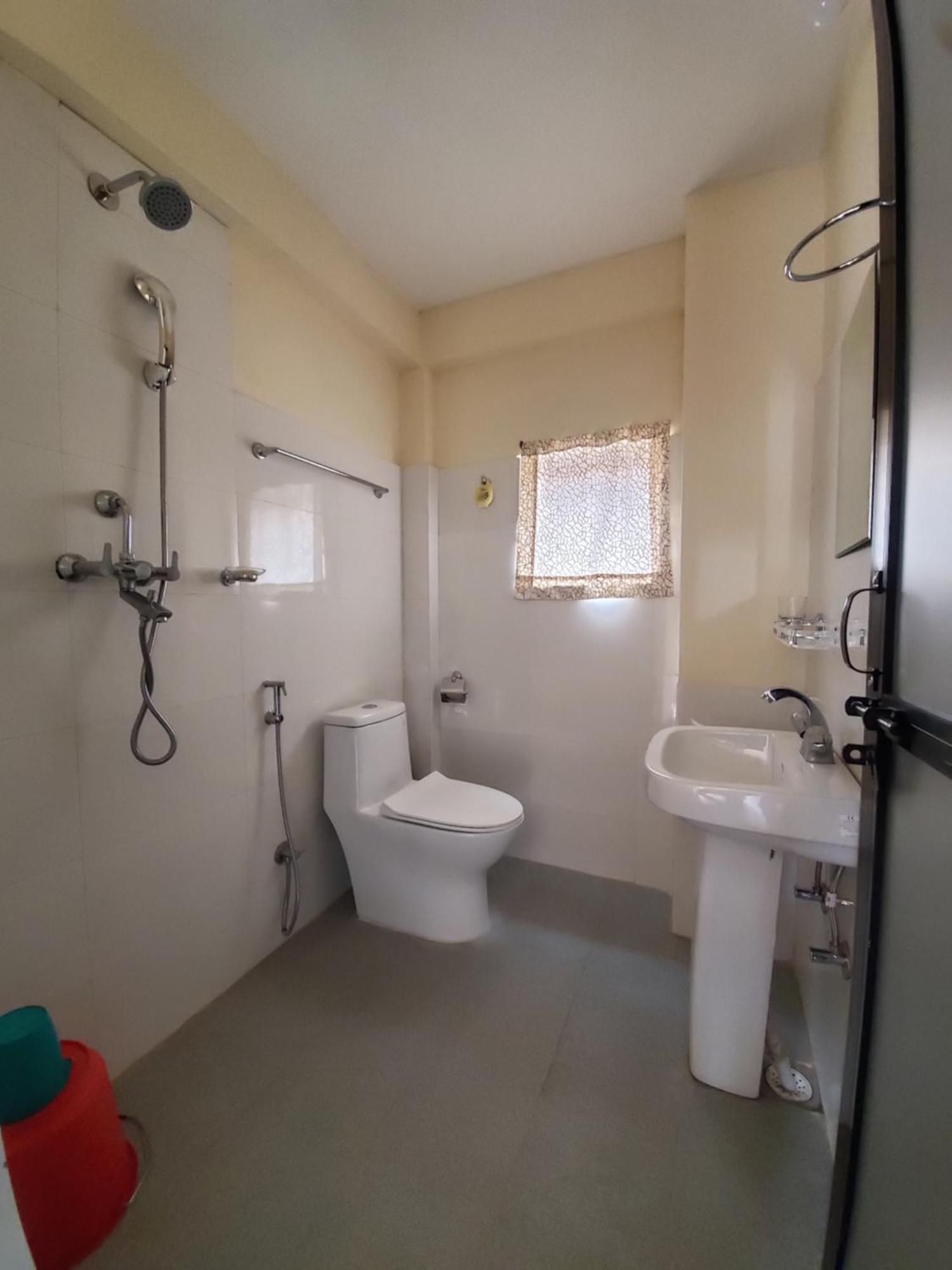 Santoshi Guest House, Pokhara Bagian luar foto