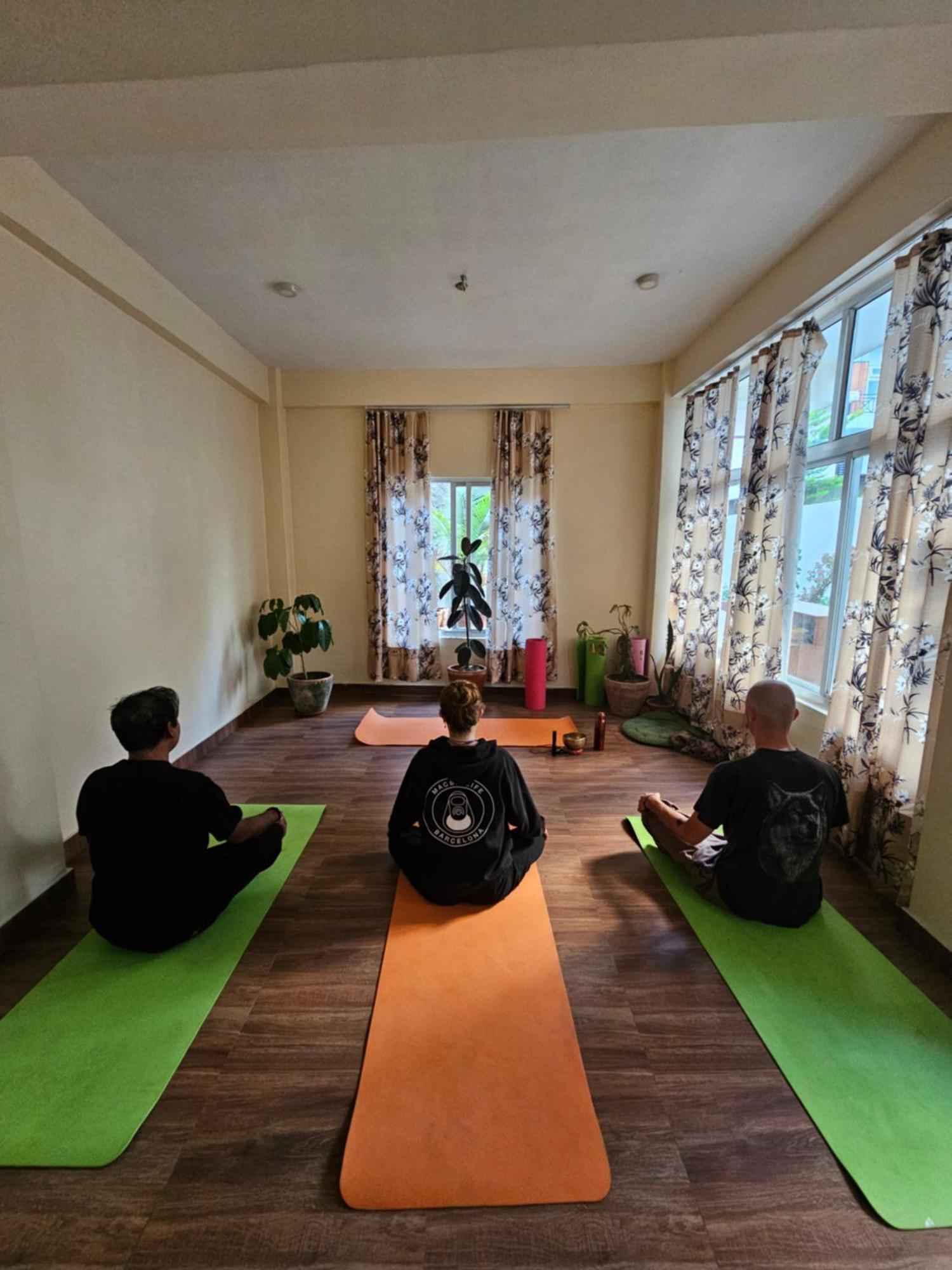 Santoshi Guest House, Pokhara Bagian luar foto