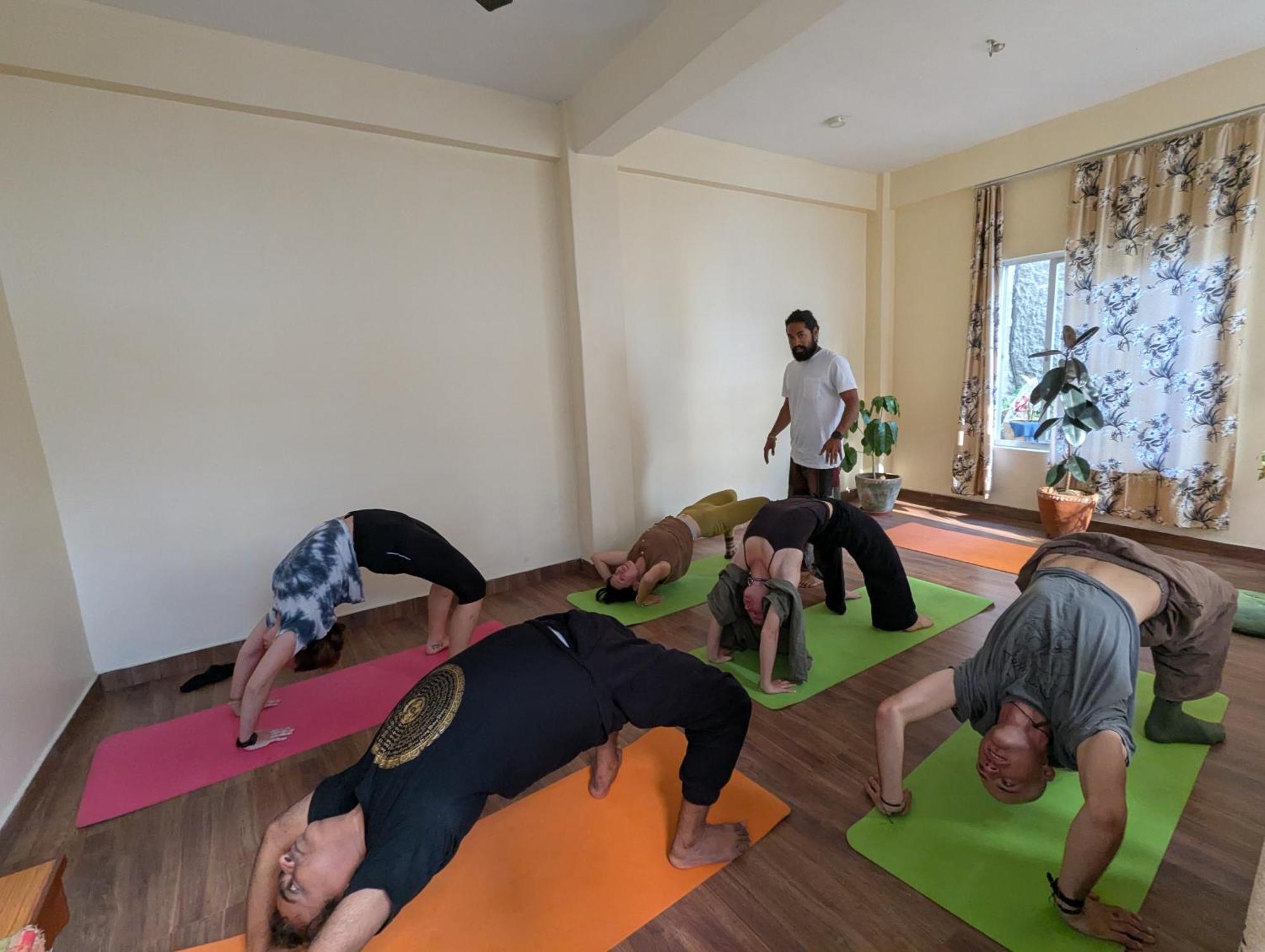 Santoshi Guest House, Pokhara Bagian luar foto